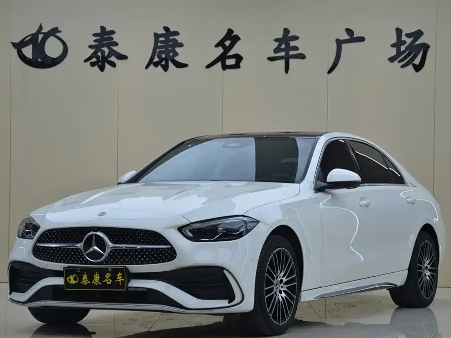 Mercedes-Benz C-Class 2024 — фото 1