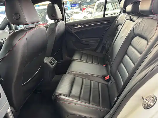 Volkswagen Golf GTI 2016