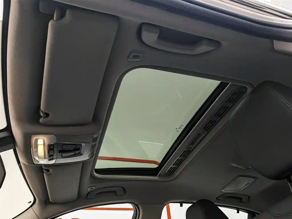 BMW 3 Series 2016 — фото 14