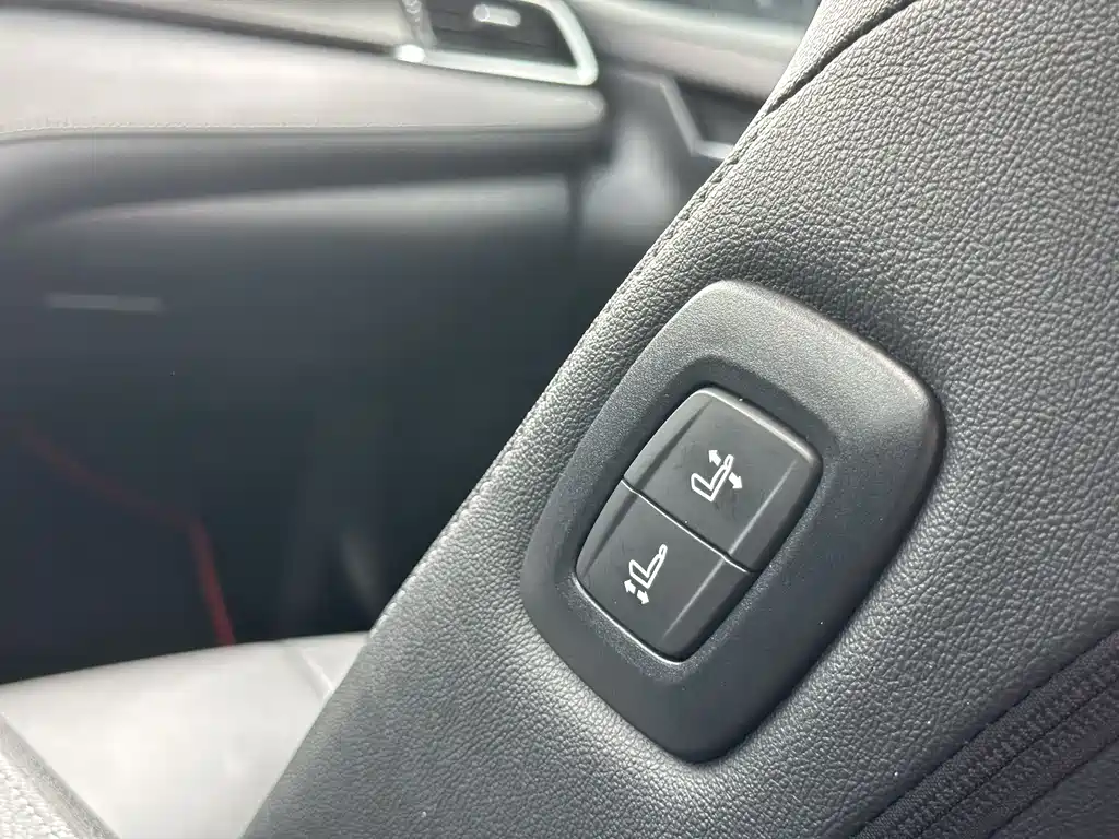 Toyota Camry 2022 — фото 14
