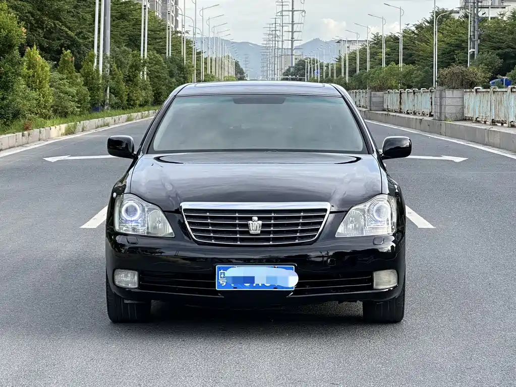 Toyota Crown 2009 — фото 2