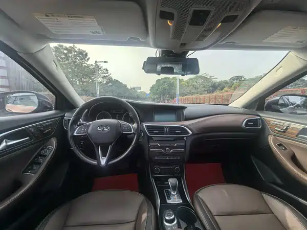 Infiniti QX30 2017