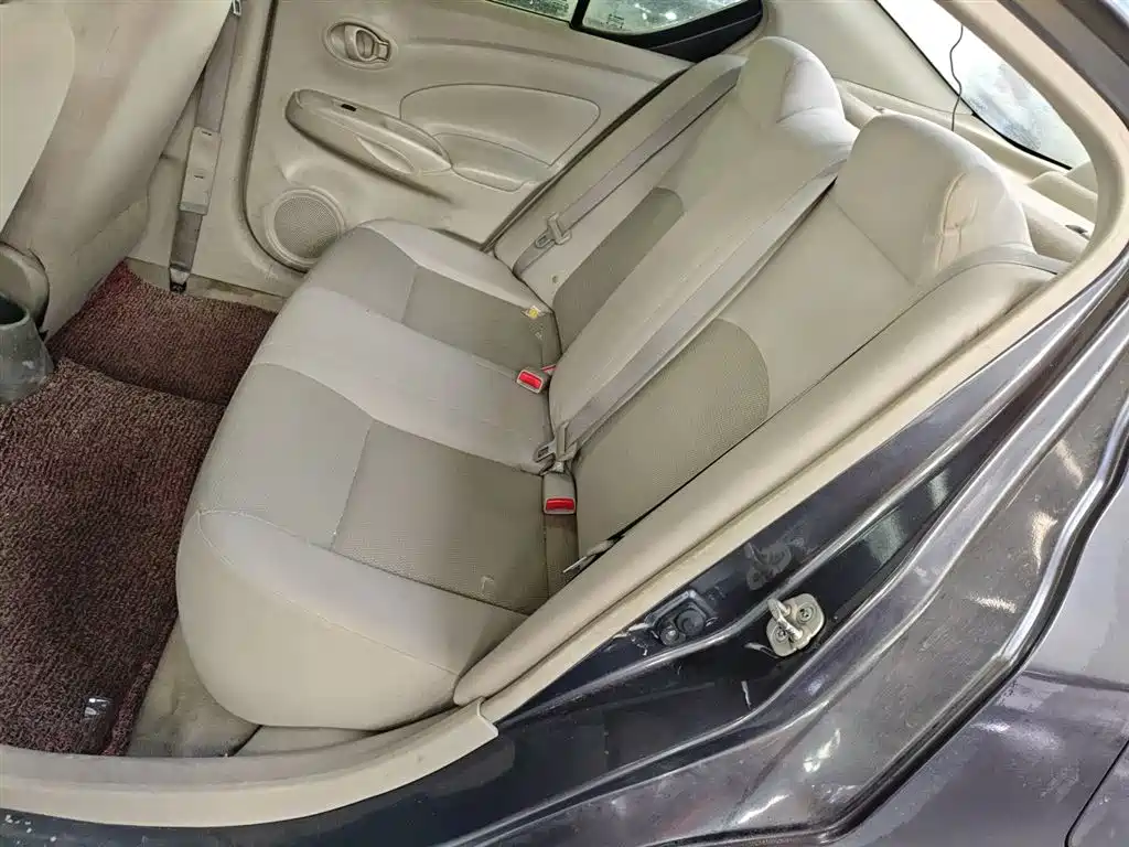 Nissan Sunny 2015 — фото 13