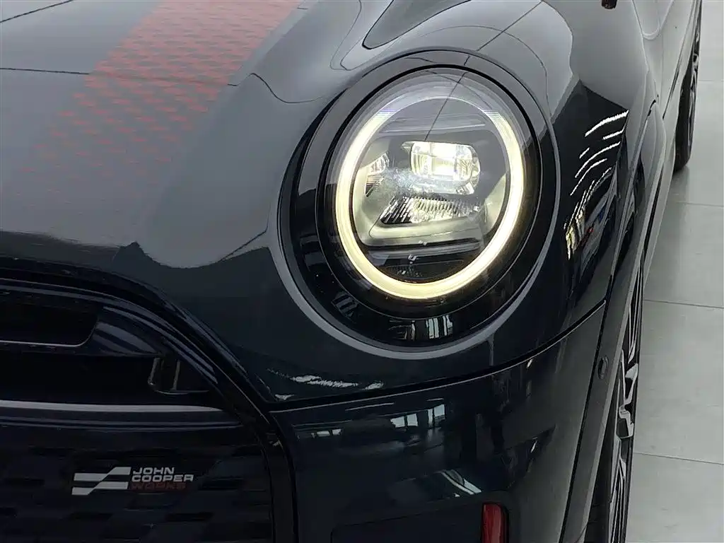 MINI JCW 2025 — фото 29