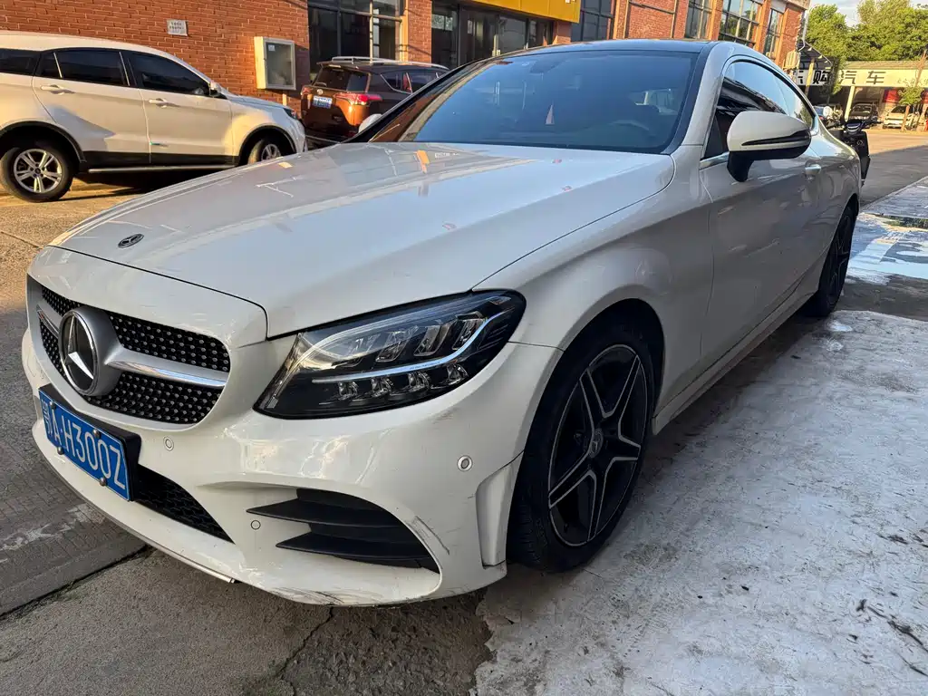 Mercedes-Benz C-Class 2021