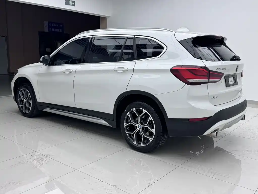 BMW X1 2022 — фото 5