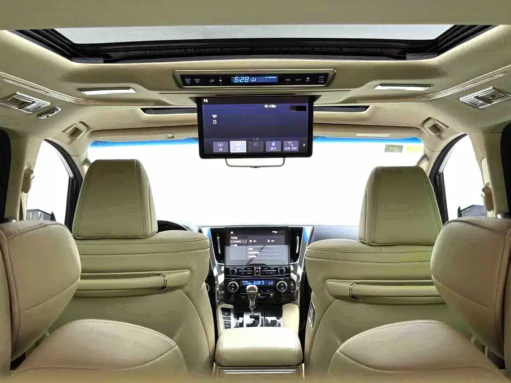 Toyota Alphard 2021 — фото 9