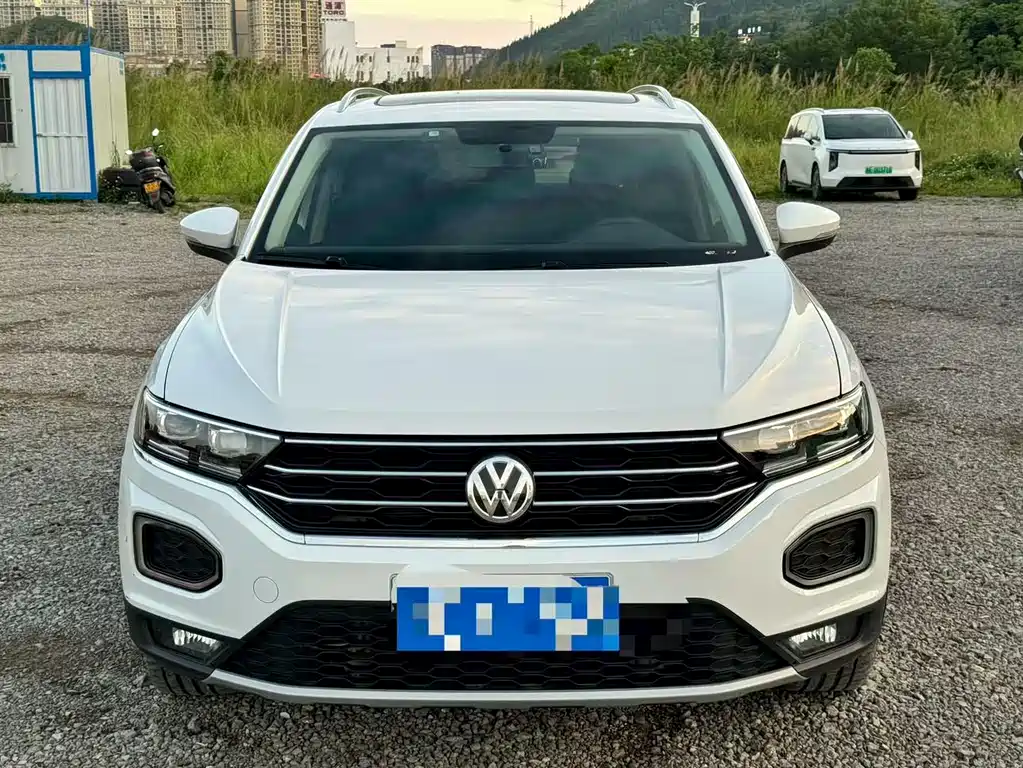 Volkswagen T-Roc 2020 — фото 2