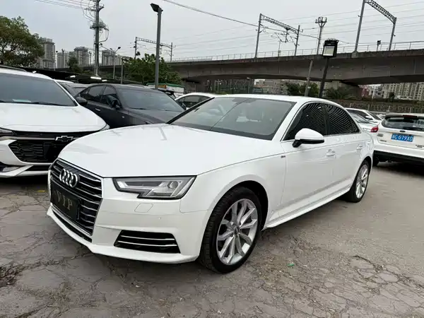 Audi A4L 2018