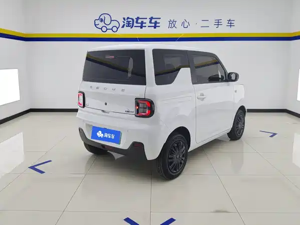 Geely Galaxy Panda 2023