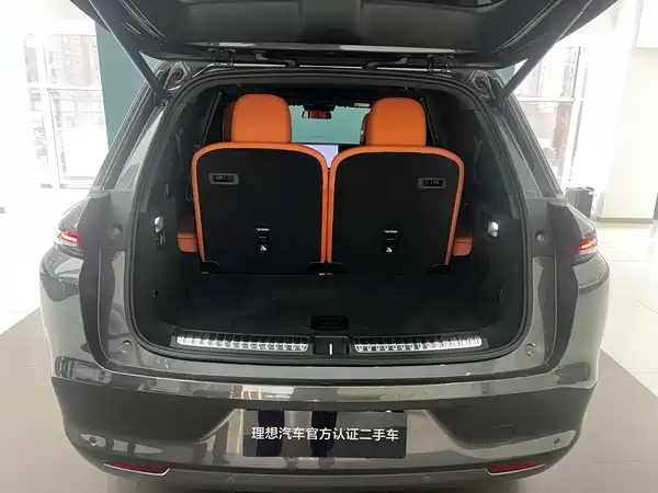 Li Auto L7 2025