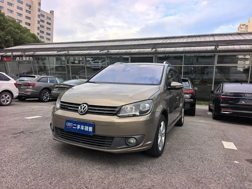 Volkswagen Touran 2015