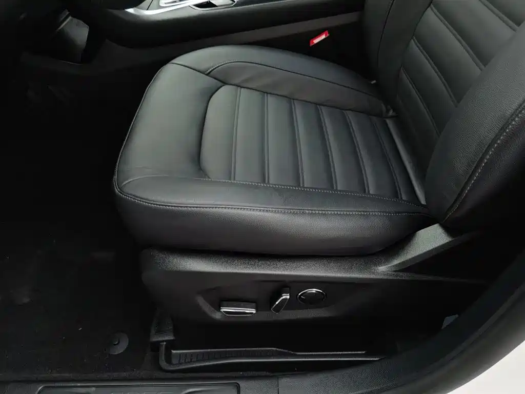 Ford Edge 2015 — фото 20