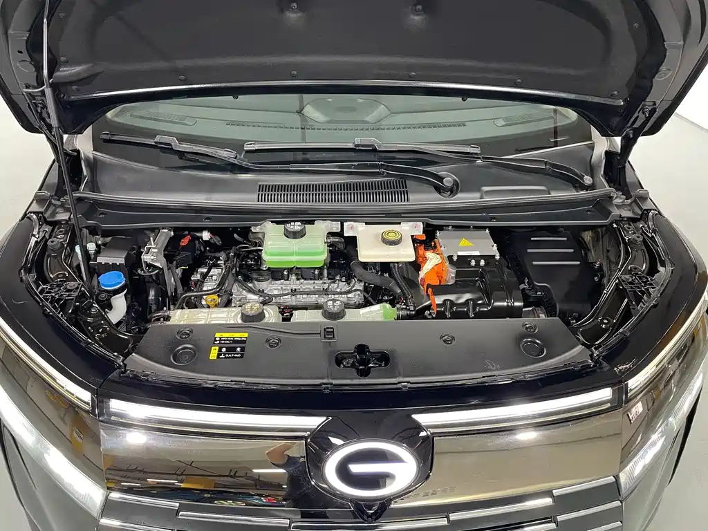 GAC Trumpchi E8 PHEV 2024 — фото 17