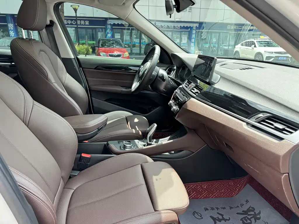 BMW X1 2022 — фото 11