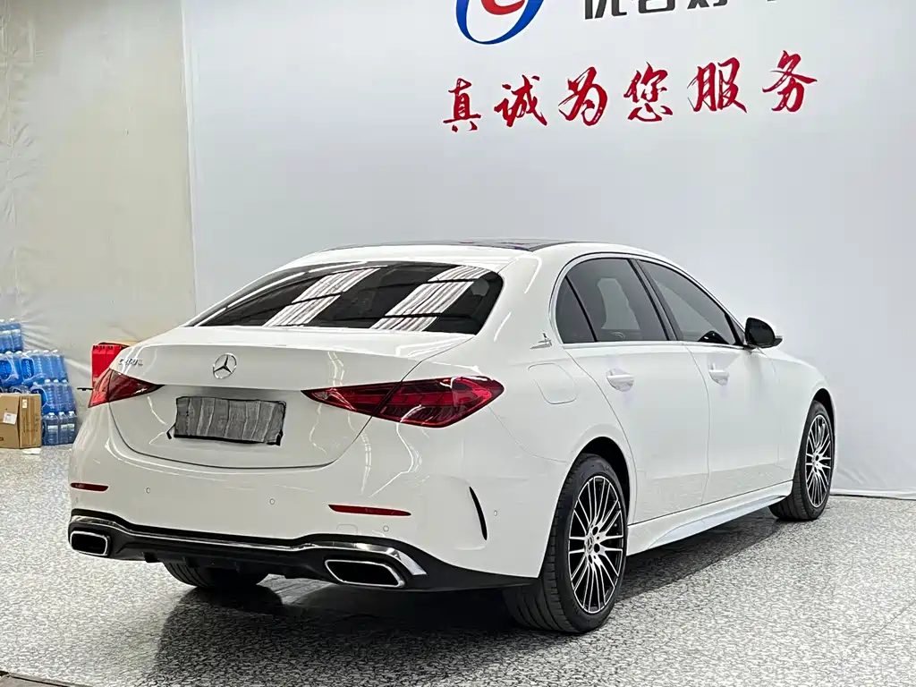 Mercedes-Benz C-Class 2023 — фото 17