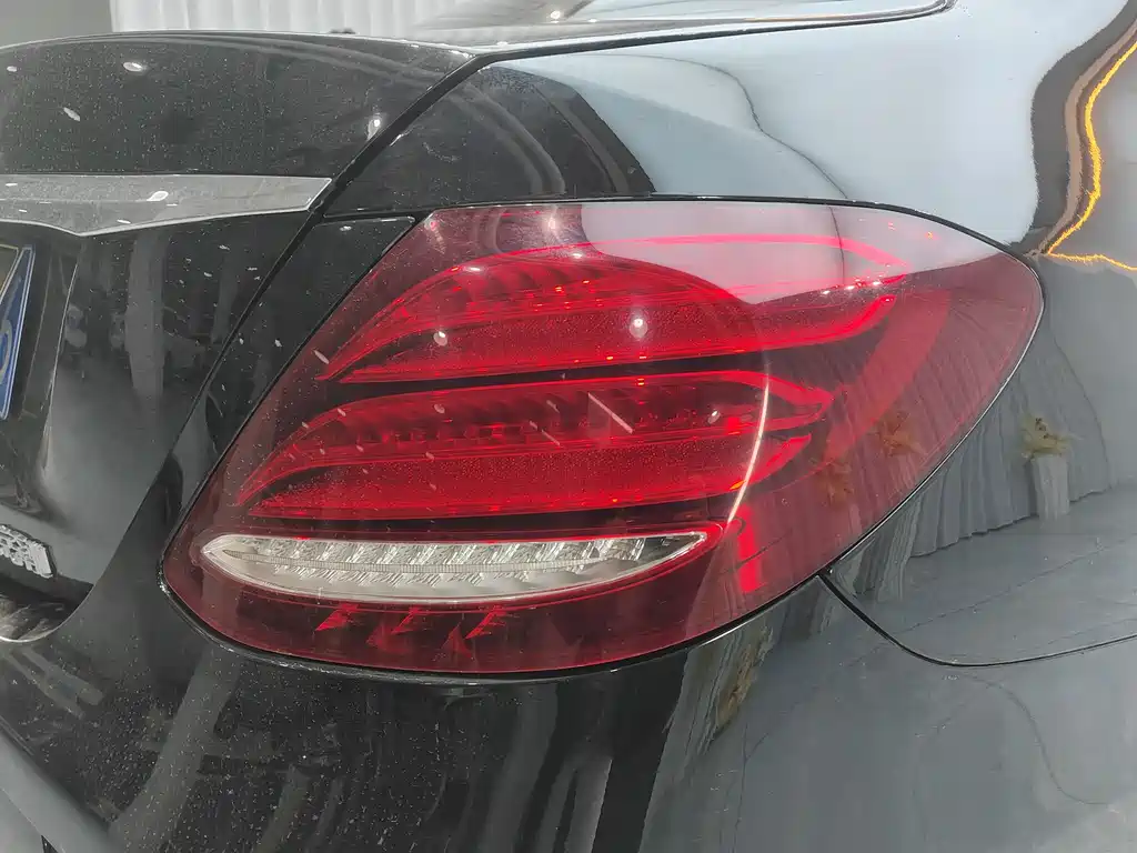 Mercedes-Benz E-Class 2020 — фото 21