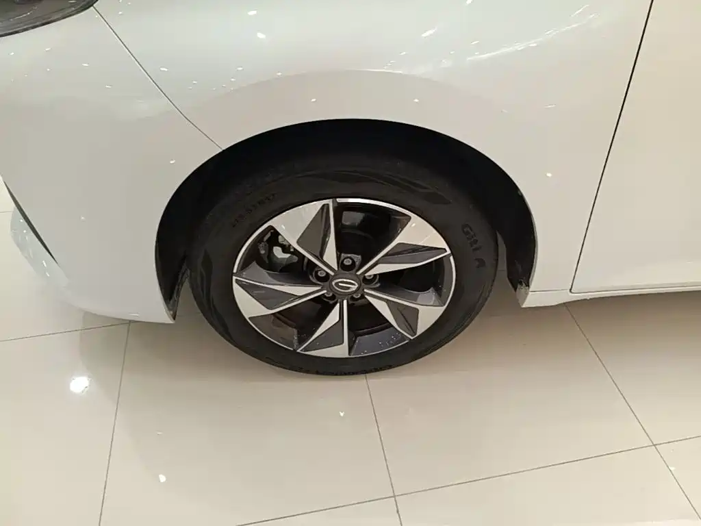 GAC Motor Trumpchi M6 2023 — фото 23