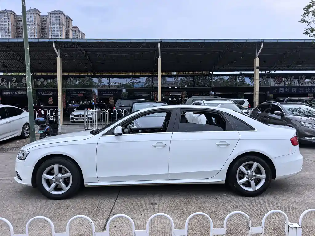 Audi A4L 2013 — фото 14