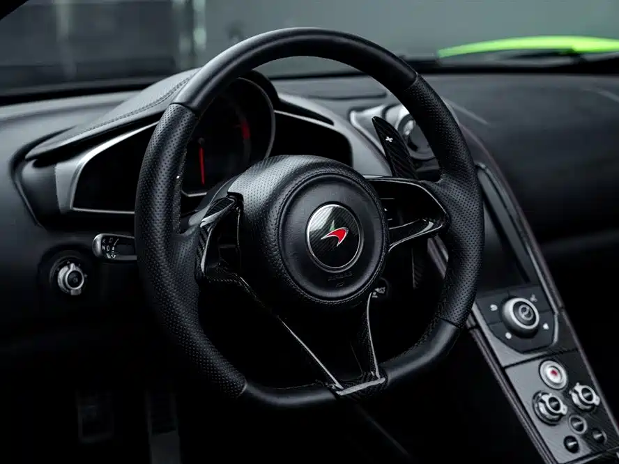 McLaren 12C 2015 — фото 14