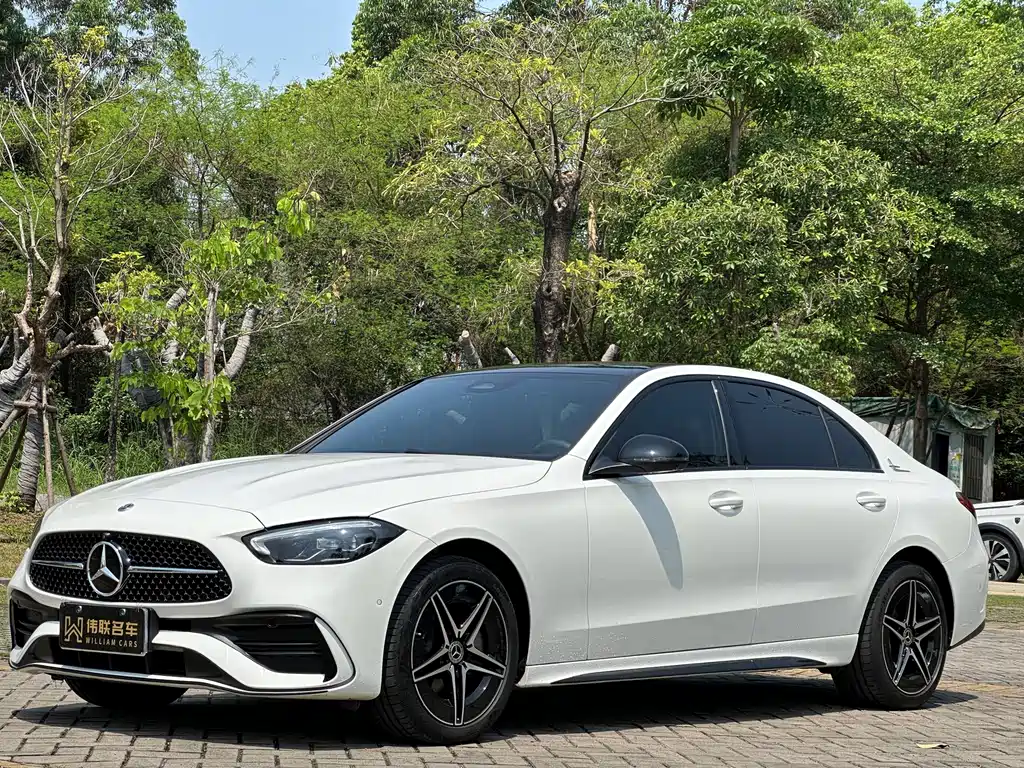 Mercedes-Benz C-Class 2025