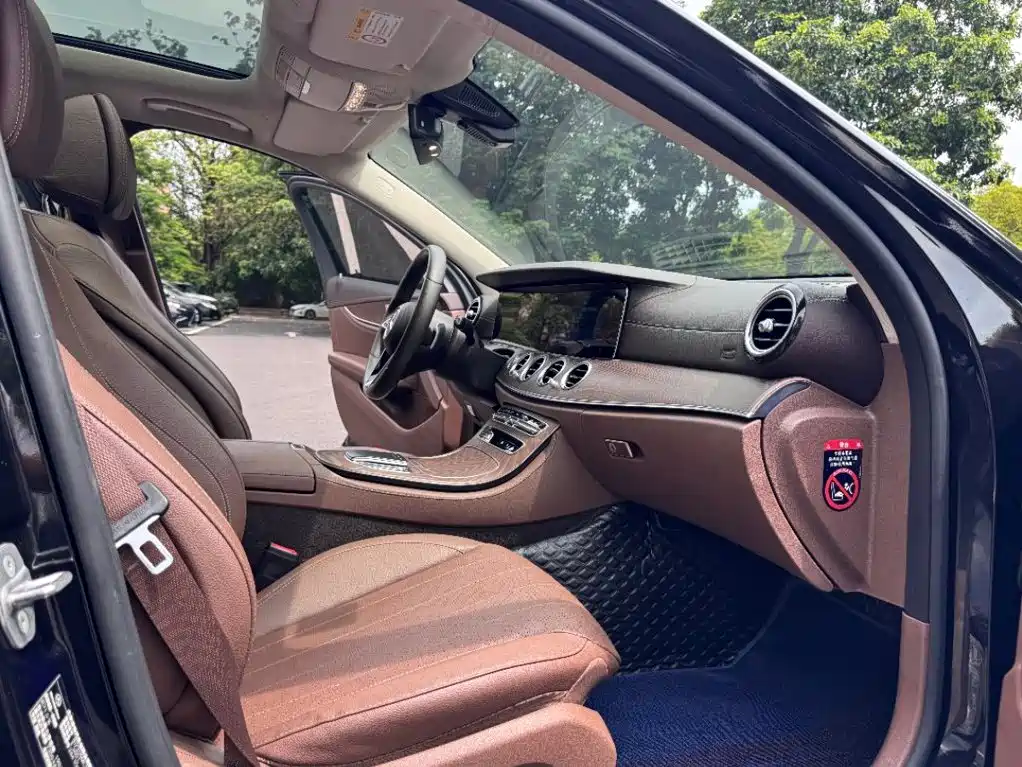 Mercedes-Benz E-Class 2021
