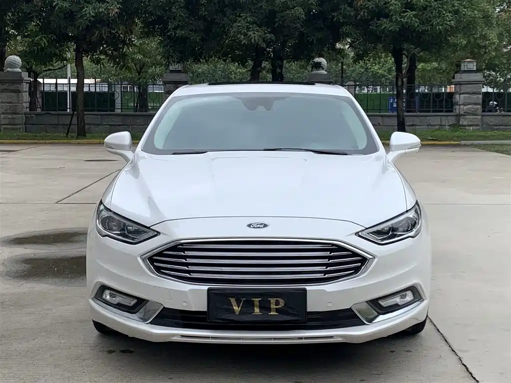 Ford Mondeo 2017 — фото 2