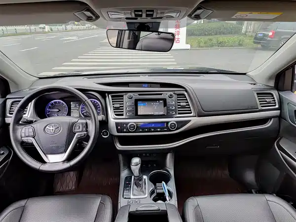 Toyota Highlander 2018