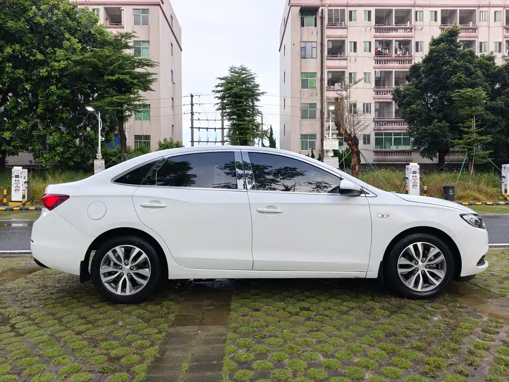 Buick Excelle 2021