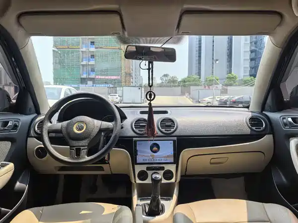 Volkswagen Lavida 2013