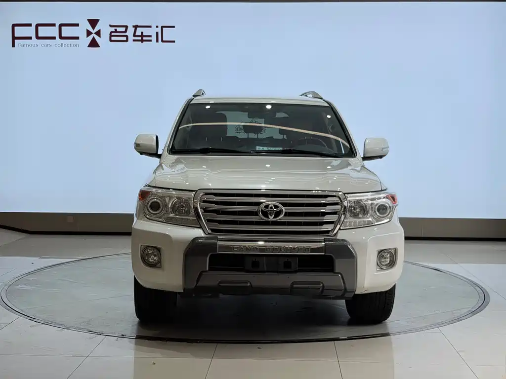 Toyota Land Cruiser 2015 — фото 2