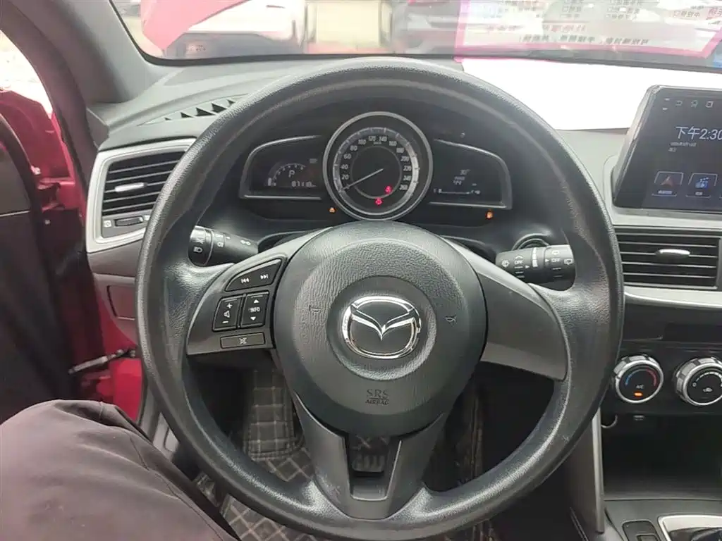 Mazda CX-4 2017 — фото 11