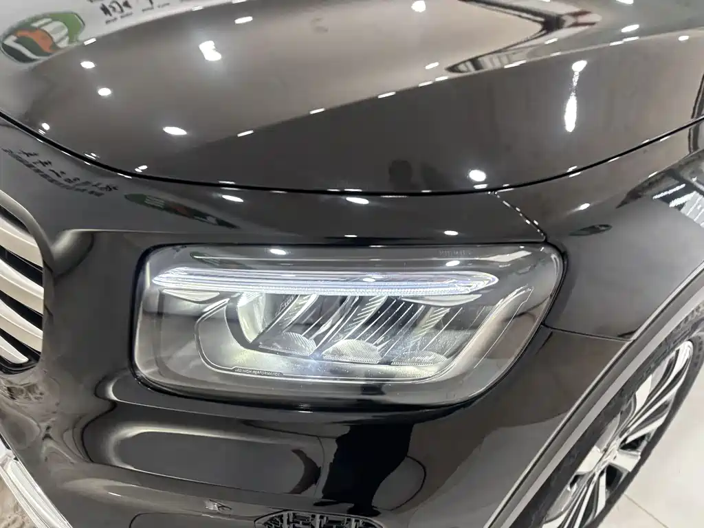 Mercedes-Benz GLB 2025 — фото 9