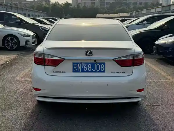 Lexus ES 2013