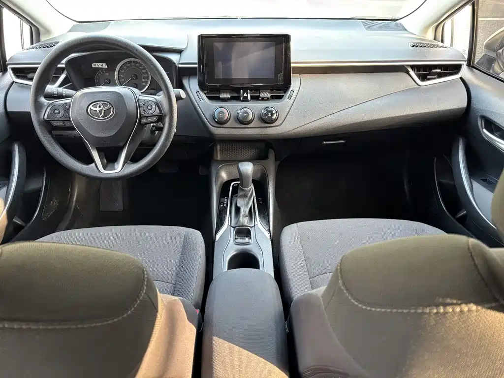 Toyota Corolla 2023 — фото 10