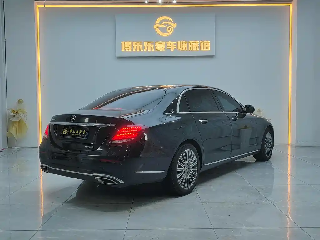Mercedes-Benz E-Class 2020 — фото 17