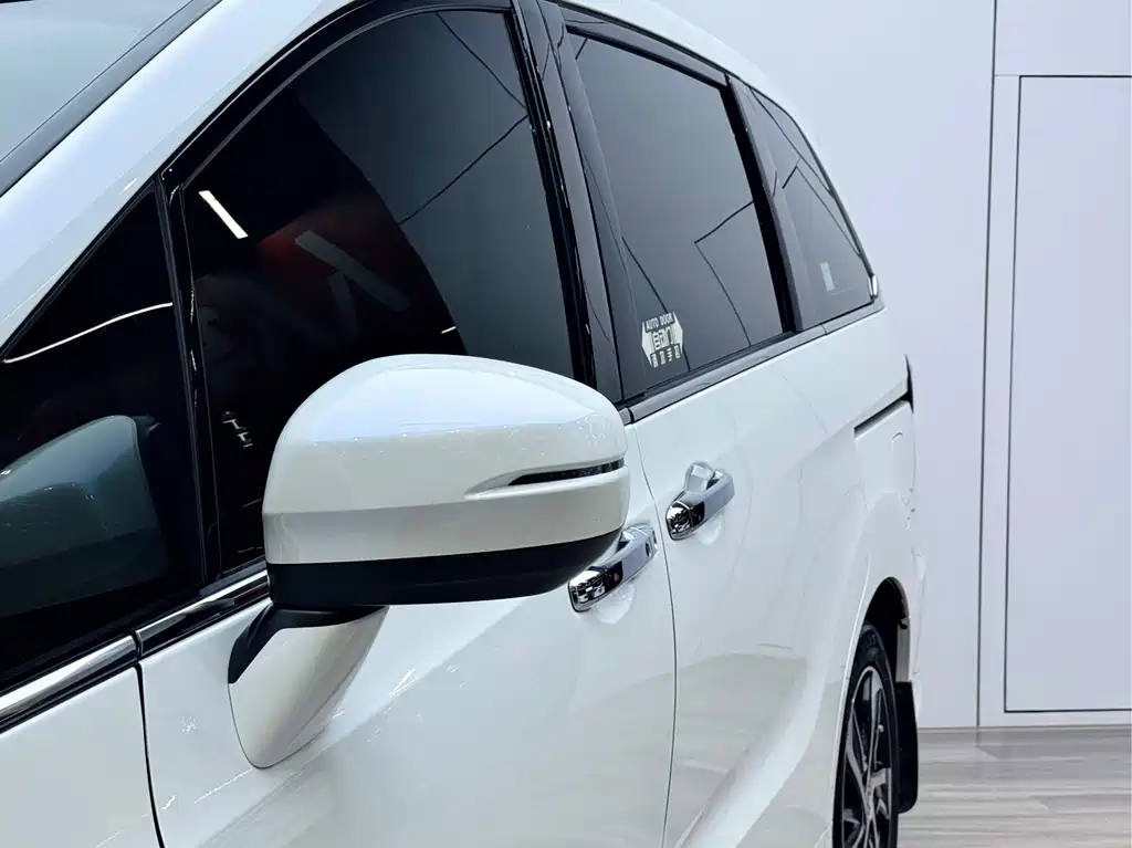 Honda Odyssey 2018 — фото 24