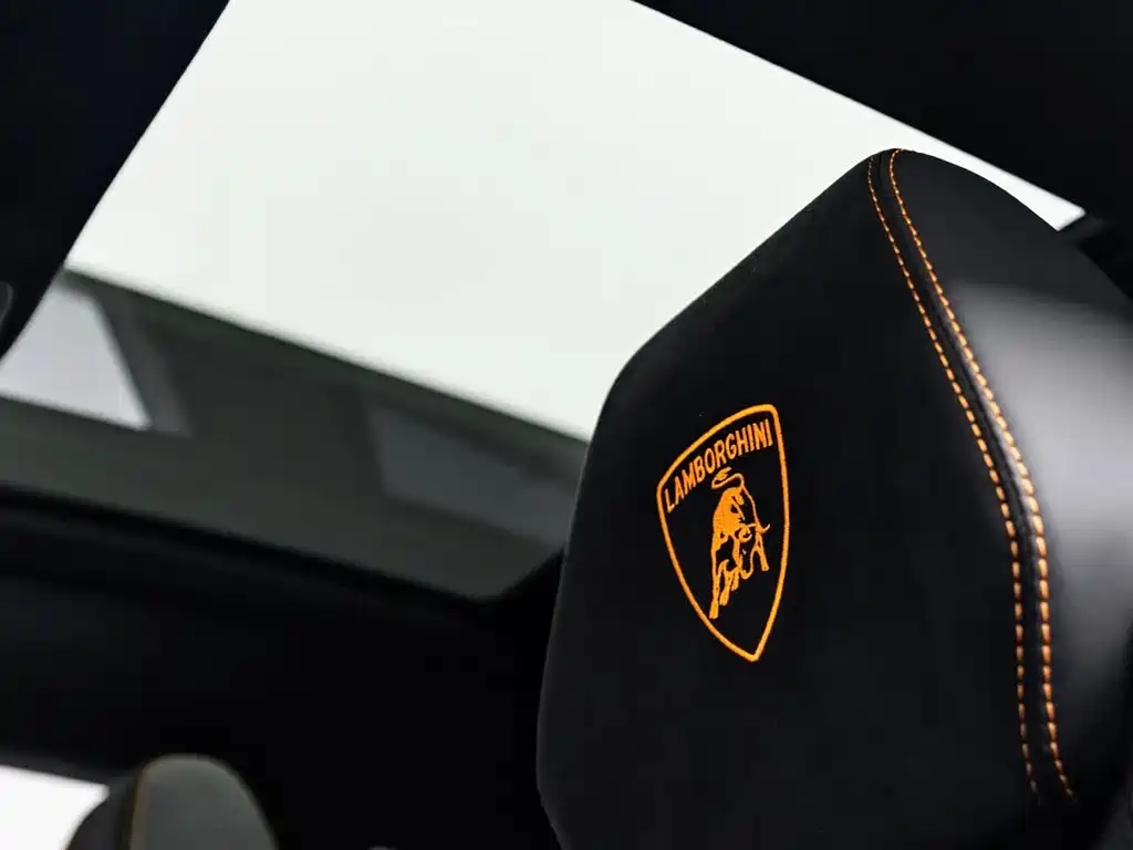 Lamborghini Urus 2024 — фото 6