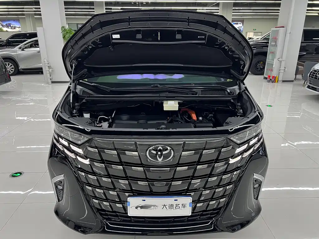 Toyota Alphard 2025 — фото 28