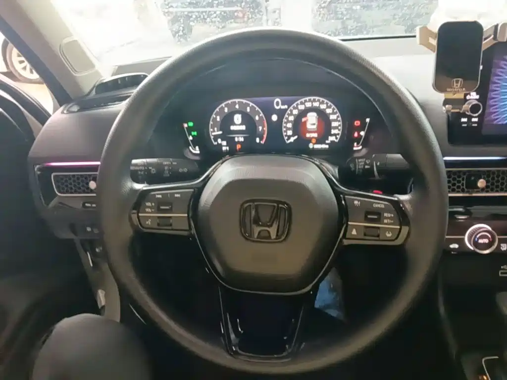 Honda Civic 2023 — фото 11