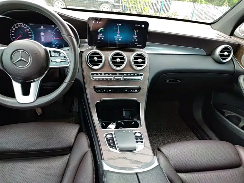 Mercedes-Benz GLC 2020 — фото 13