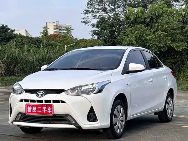 Toyota Yaris L 2020