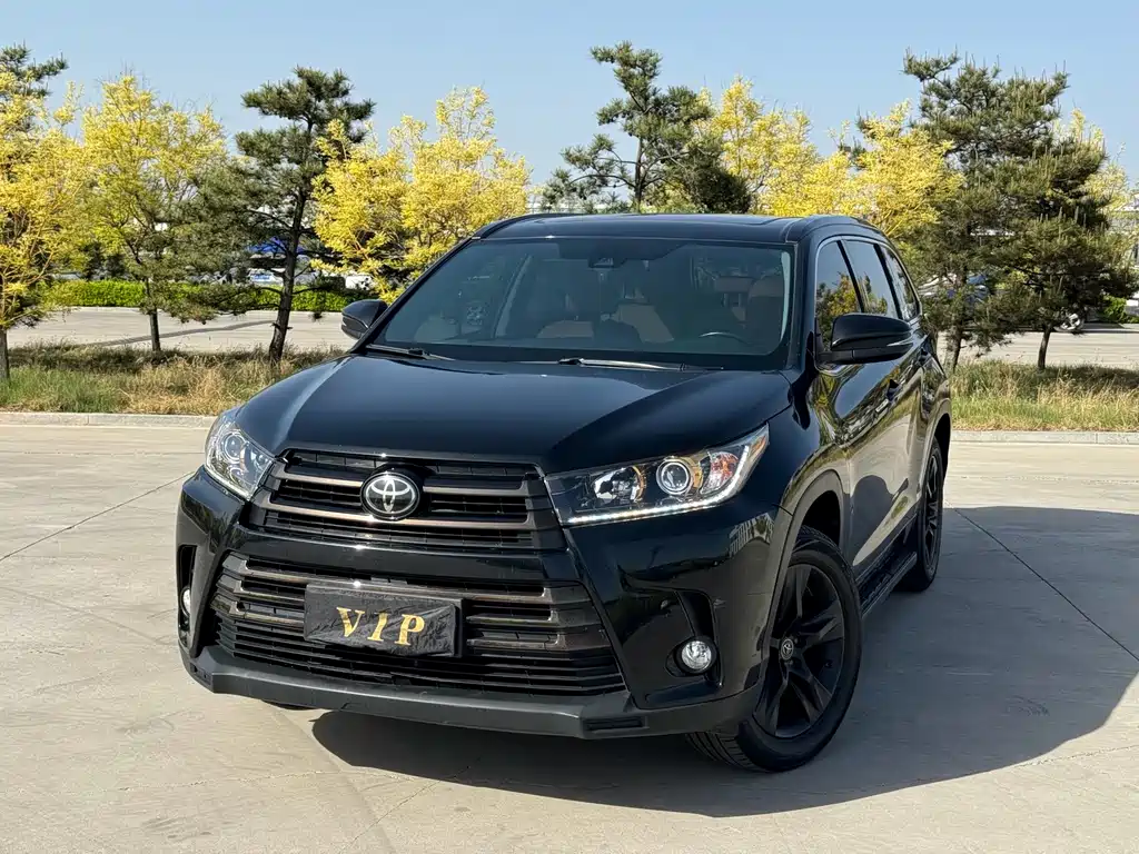 Toyota Highlander 2020 — фото 1