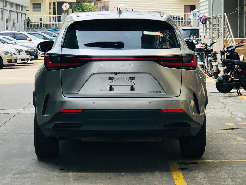 Lexus NX 2023 — фото 5