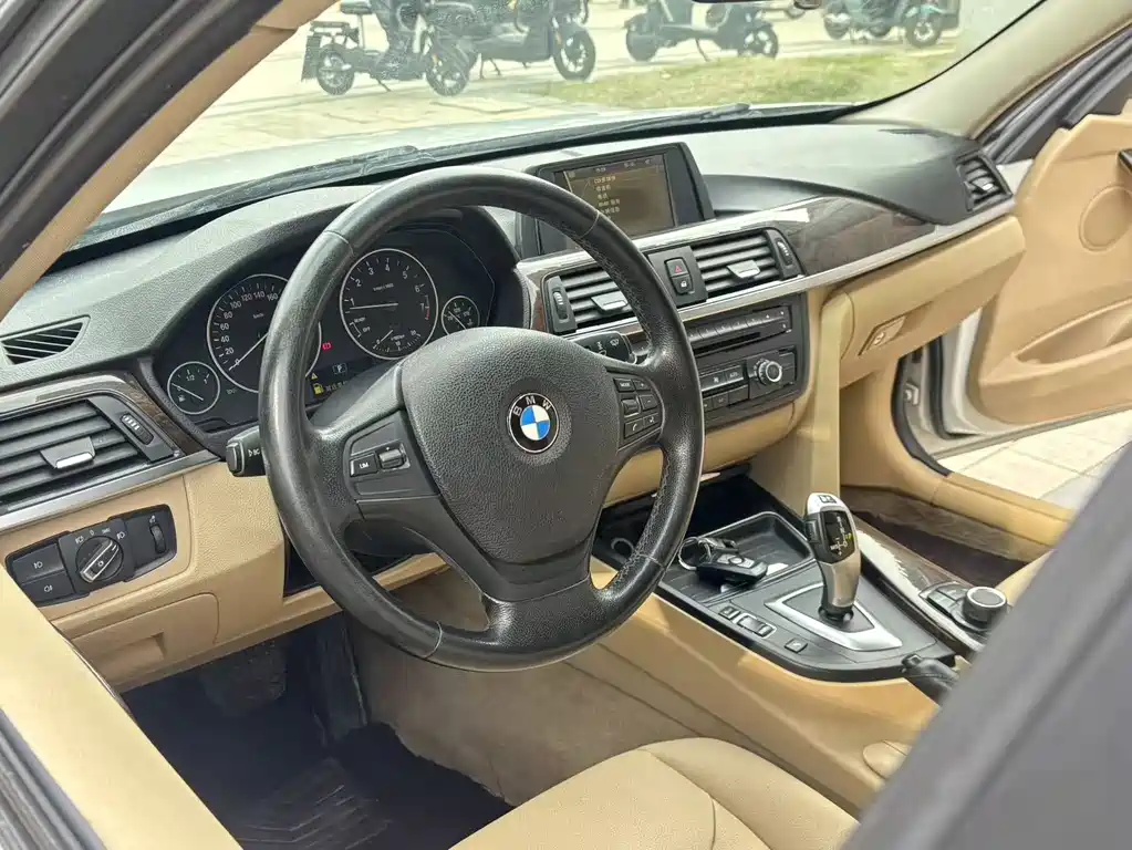 BMW 3 Series 2013 — фото 14