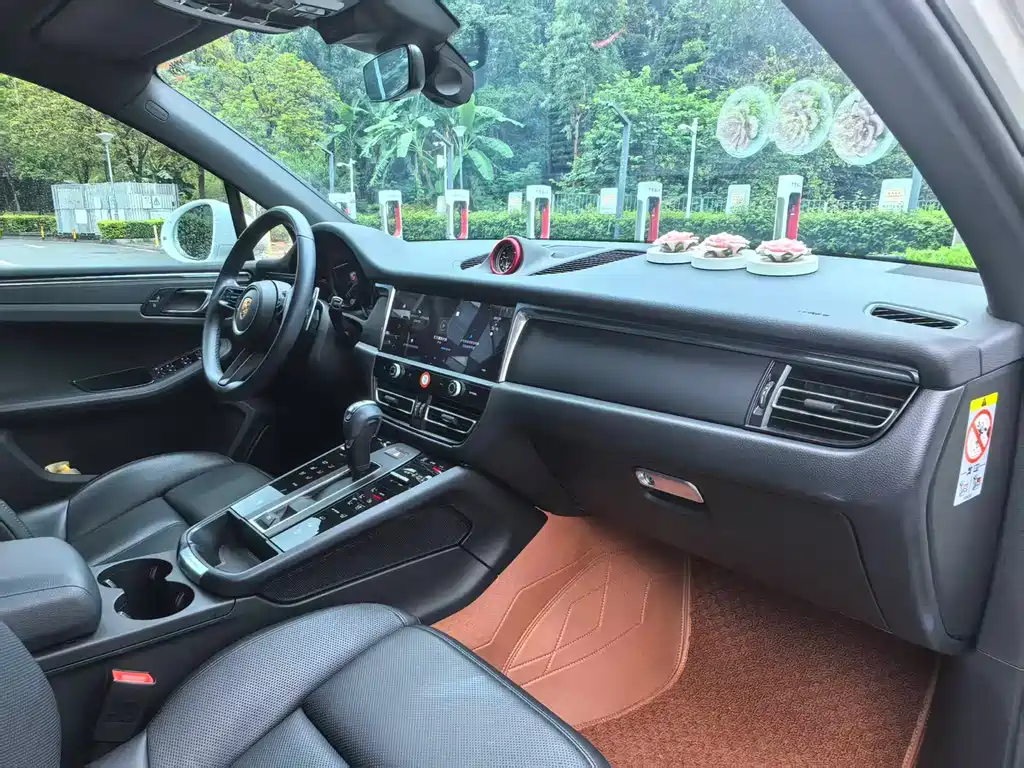 Porsche Macan 2025 — фото 10