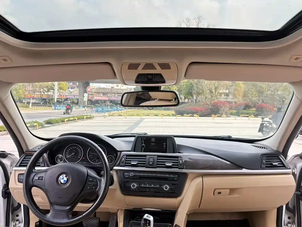BMW 3 Series 2013 — фото 24