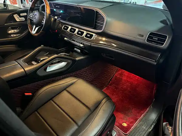 Mercedes-Benz GLS 2020