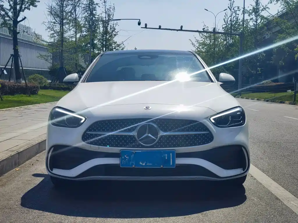 Mercedes-Benz C-Class 2023