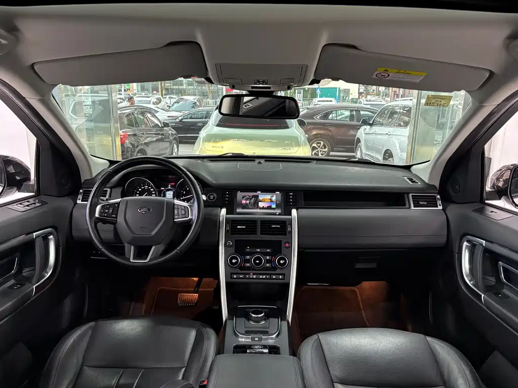 Land Rover Discovery Sport 2018 — фото 9